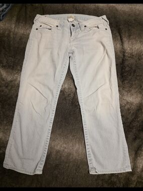 True Religion Women's Light Blue Pinstriped Cropped Jeans
